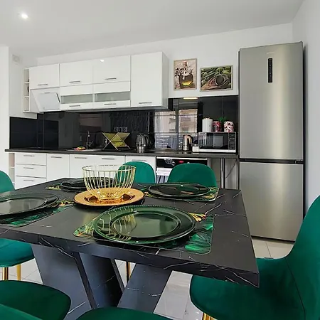 Wlodarska 4a Lux Premium *